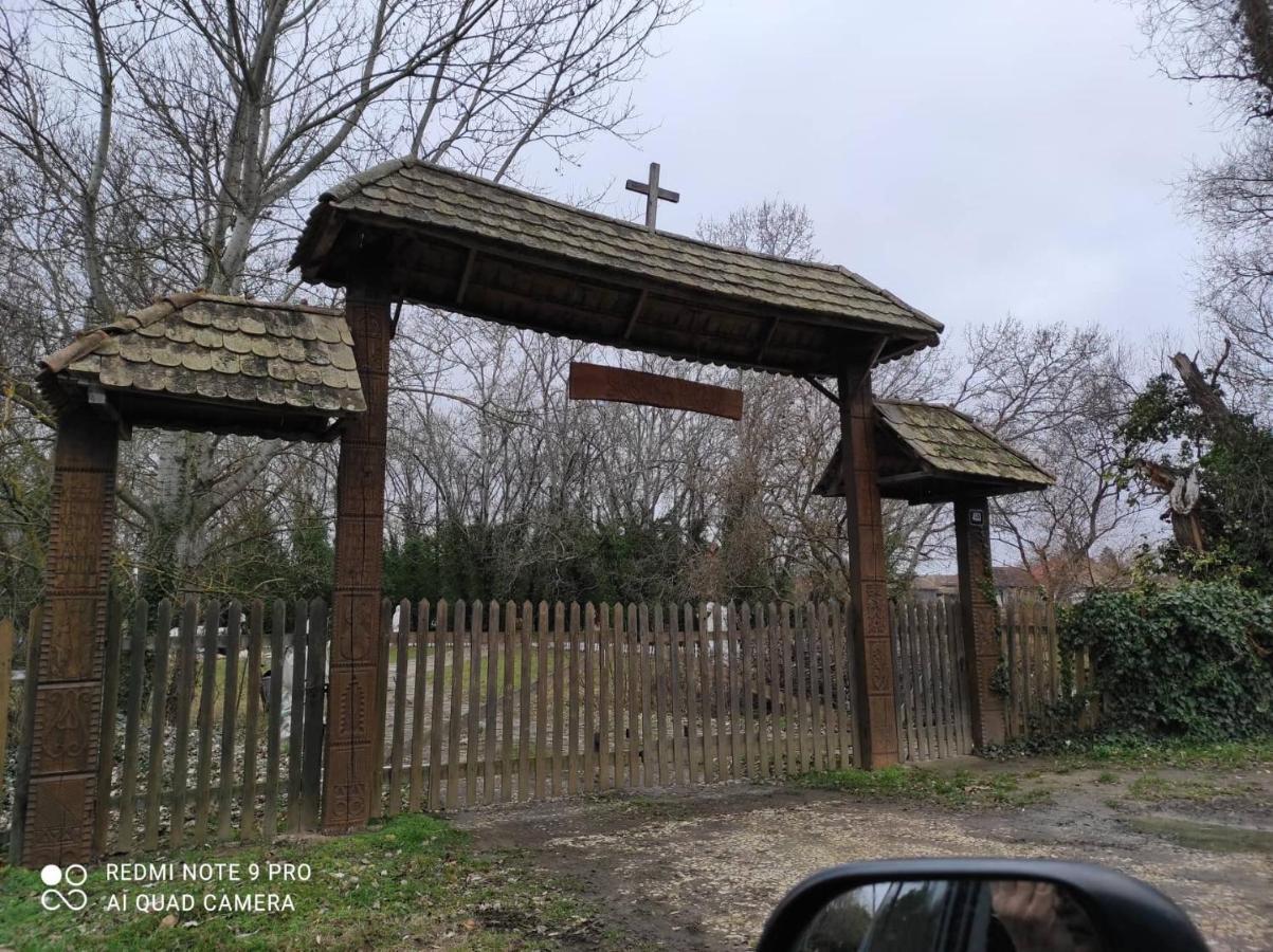 Dom Argyelus - Argyelus Haz - Fesztypark Hotel Martovce Buitenkant foto